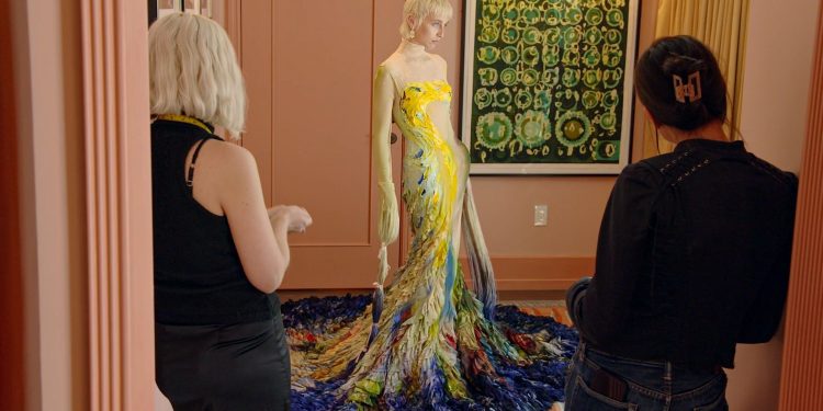 The Story Behind Emma Chamberlain’s Hand-Painted Gown for the Met Gala 2026
