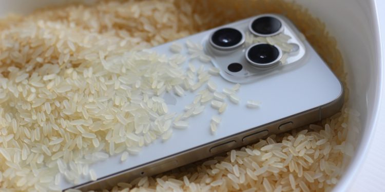 Drying Your Phone In Rice Is Actually A Myth