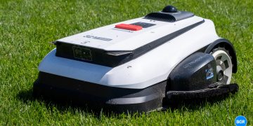 Ecovacs GOAT A3000 LiDAR Pro Review: The Even Pricier Whole-Lawn Robot Mower