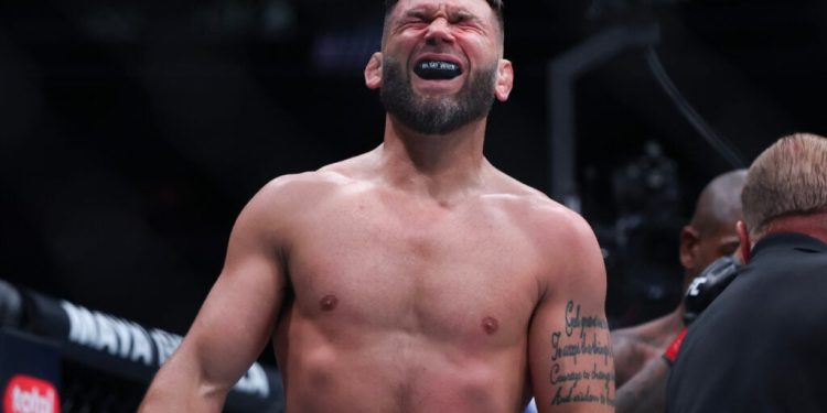 Jeremy Stephens addresses retirement speculation after taking off his gloves at UFC 328