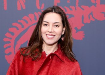 We Found Aubrey Plaza’s Comfy, Must-Have Mary Janes on Amazon