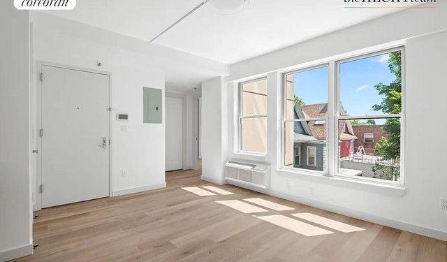 265 Ocean Pkwy # 2H, Brooklyn, NY 11218