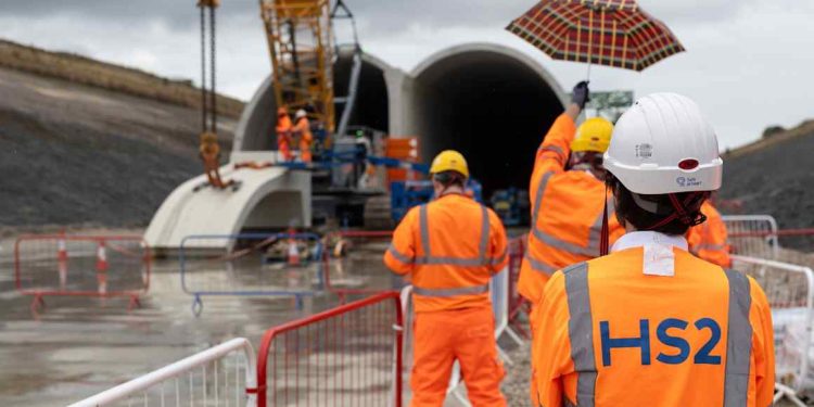 Ministers set to order HS2 to consider slower trains to save billions
