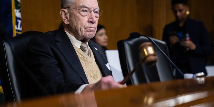 Republicans revise ballroom security funding after parliamentarian meeting