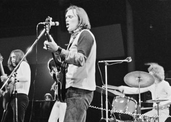 “He was one of a kind”: Alabama guitar legend Wayne Perkins – who played with the Rolling Stones, Bob Marley, and Joni Mitchell – dies at 74
