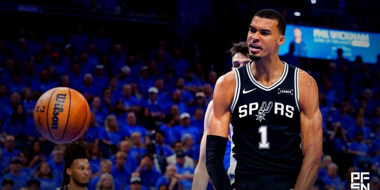 ‘Walking Cheat Code’ — NBA World Reacts to Victor Wembanyama’s ‘Nasty’ Dunk Over Shai Gilgeous-Alexander, Chet Holmgren