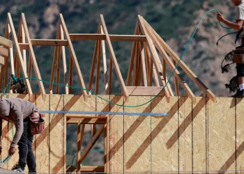Construction starts plunged 13% as megaprojects faded