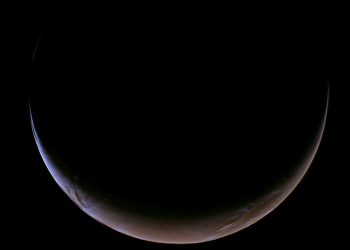 Mars shines in ethereal photo from Psyche space probe