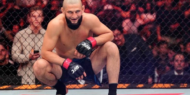 Former champ: ‘Khamzat Chimaev definitely doesn’t deserve a rematch with Sean Strickland