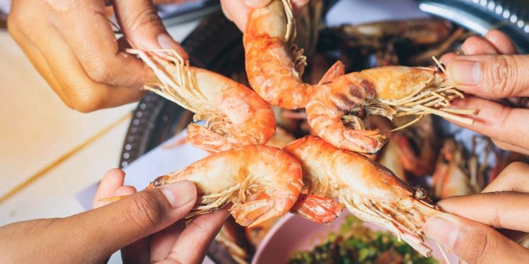 Iconic seafood chain shutters stores, faces fresh bankruptcy risk