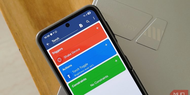 I created my own Android gestures, and it changed how I use my phone