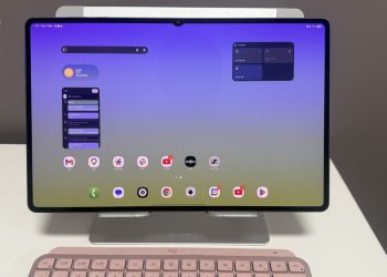 I tried Samsung’s huge Galaxy Tab S11 Ultra, and its disappointing chipset lets down an otherwise fantastic media and gaming machine