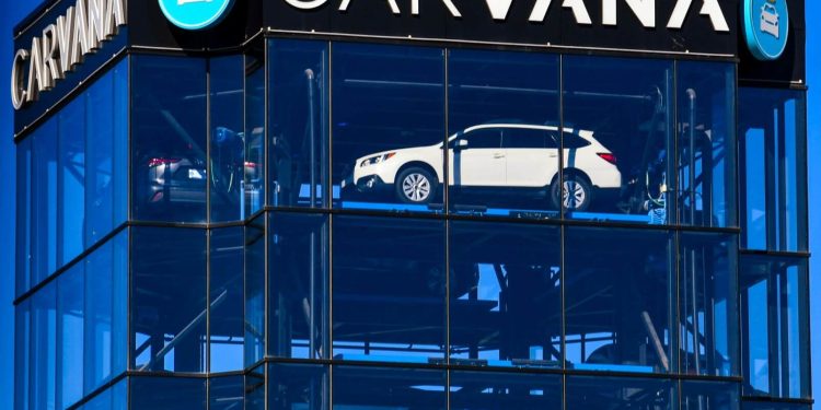 Carvana (CVNA) Stock Drops 6% as Forward Split Fails to Lift Investor Confidence