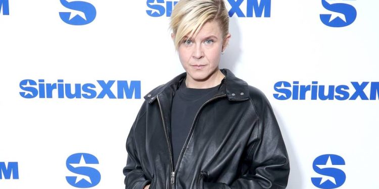 Robyn Recalls ‘Hardcore’ IVF Journey as a Single Mom in Her 40s