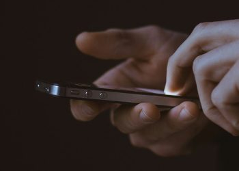 6 Best Prepaid Phone Plans (2026): Tello, Boost, Google Fi, More