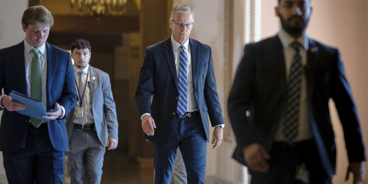 Oklahoma man charged with making death threats against John Thune
