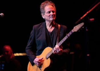 Woman Charged in Lindsey Buckingham Attacks Allegedly Stalked Him for Years: ‘I Am Terrified’