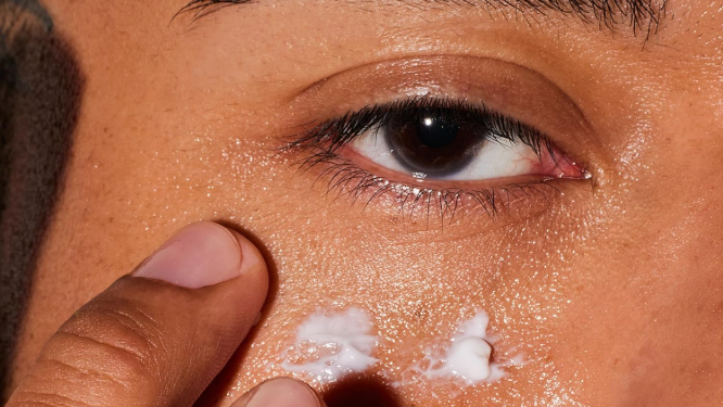 How to Apply Eye Cream in 3 Steps, According to Dermatologists