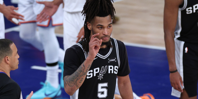 Stephon Castle calmly knocks down biggest shots of his life to save Spurs’ season