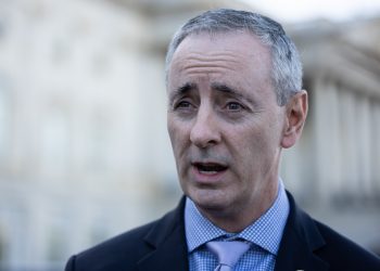 20 House Republicans cross party lines to pass pro-union bill
