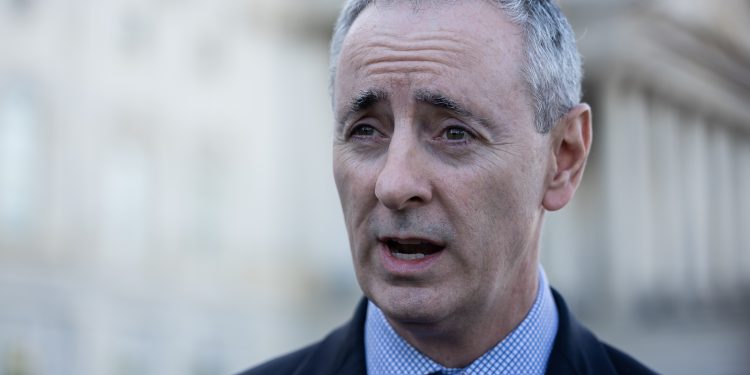 20 House Republicans cross party lines to pass pro-union bill