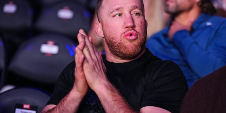 UFC commentator picks Justin Gaethje to finish Ilia Topuria, says people ruling him out are ‘nuts’