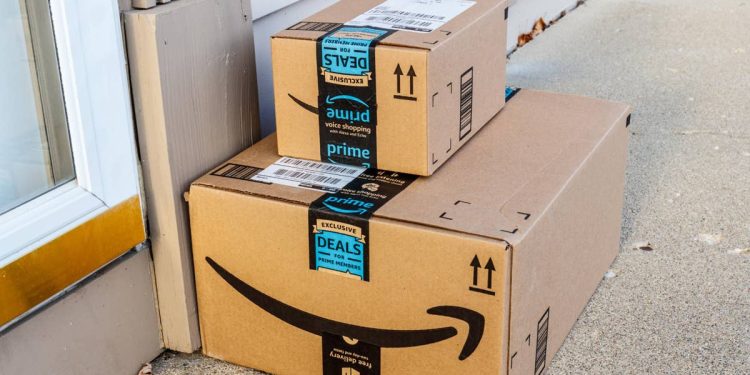 Amazon is selling a $600 patio dining table and chairs set for only $280