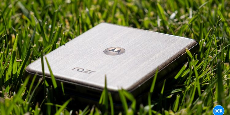 Motorola Razr Ultra (2026) Review: The Best Flip Phone (A Lot Of) Money Can Buy