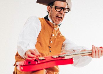 “At home, you’re tempted to go over the top with everything. ‘Maybe if we put on another double guitar part – that’ll fix it.’ You can spend forever making a song worse”: Paul Gilbert on how the original POTUS’s words opened new frontiers fo