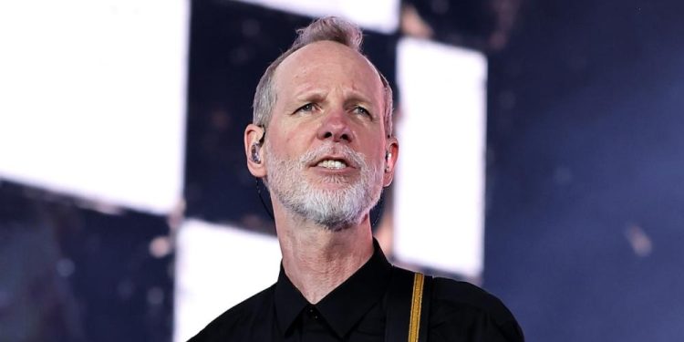 No Doubt’s Tom Dumont Shares Parkinson’s Diagnosis: ‘It’s a Struggle’