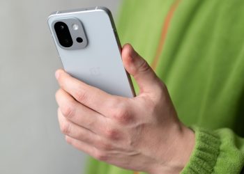 How Long Do Owners Say OnePlus Phones Usually Last?