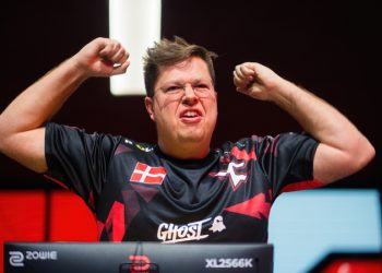 “It was sudden”: CS2 esports scene shocked as karrigan leaves FaZe Clan for Falcons
