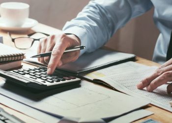 SMBs are acting on financial advice from AI chatbots — before talking to their accountant, as experts warn ‘that pressure is only going to grow’