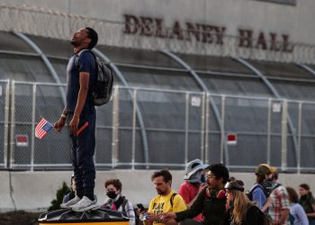 Spoiled food? As funds rise at ICE, so do detention complaints.