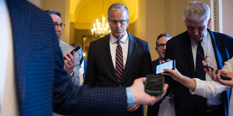 Trump escalates his war on Senate Republicans — and senators are striking back