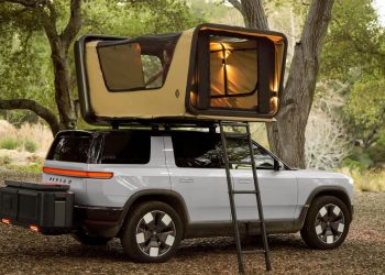 Some carmakers are ditching FM radios — and Rivian R2 fans aren’t happy that they’ll need a cellphone signal to listen to tunes in the wilderness