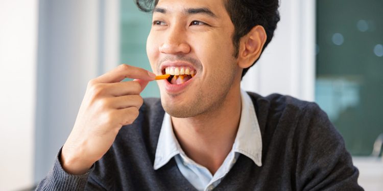 32 Easy and Healthy Snacks That Help With Weight Loss