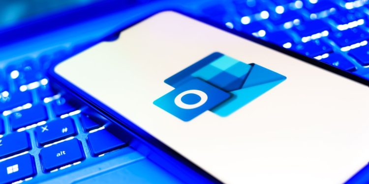 Struggling to load Outlook email replies? You’re not alone — an update has broken email threading and a fix is yet to be released