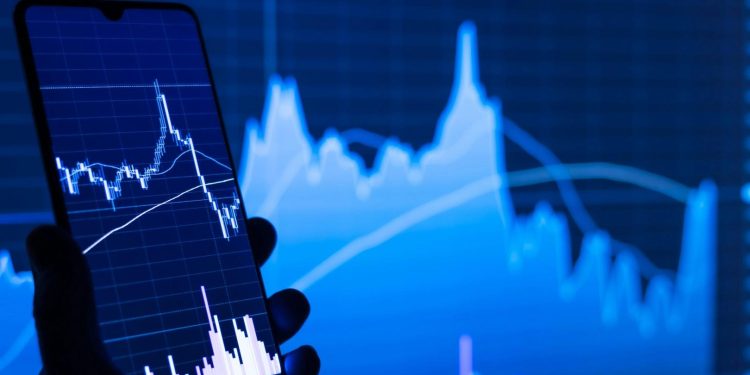 Blockchain sleuth accuses RaveDAO of knowing who manipulated the price of its token