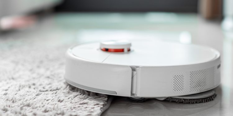 How Long Do Owners Say Robot Vacuums Typically Last?