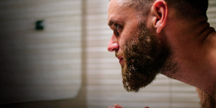 How to Grow a Beard in 3 Steps, According to Grooming Experts