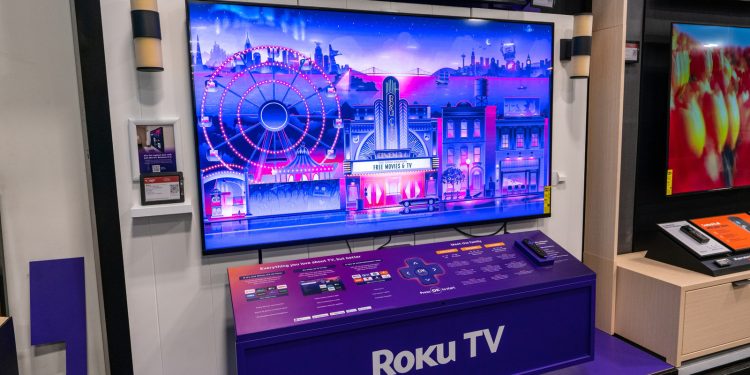 A Small Roku TV Update Brought A Popular Feature Back To Your Home Screen