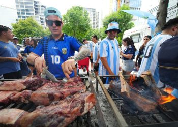 There’s a beef about beef at the World Cup, as Argentina fans pour into Texas