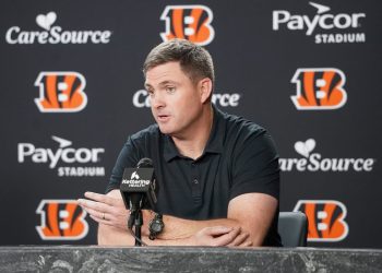 Zac Taylor’s Bengals Have a “Fatal Flaw” That Will Keep Them Out of the Playoffs, Says NFL Legend
