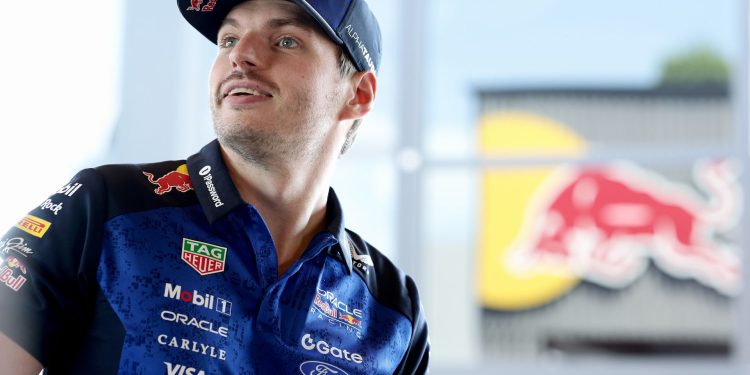 Pourquoi Verstappen a ‘commencé à rire’ en testant Silverstone sur le simulateur