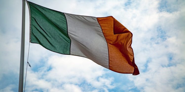 Flutter-funded gambling awareness programme reaches 1,250 football players in Ireland