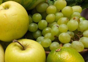 8 Fruits That Fight Inflammation and Support Gut Health
