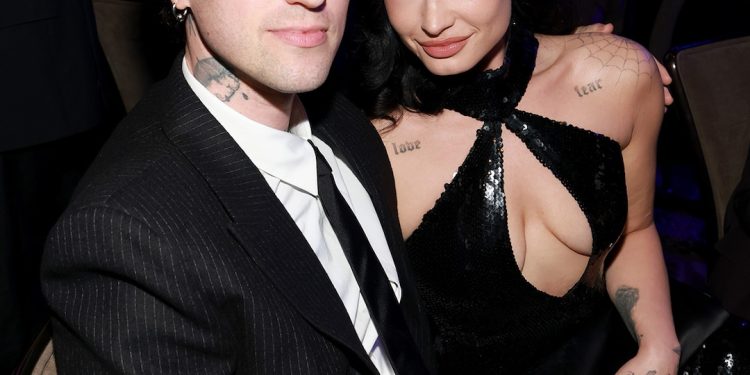Demi Lovato, Jutes Perform Goo Goo Dolls Song, First Dance Track