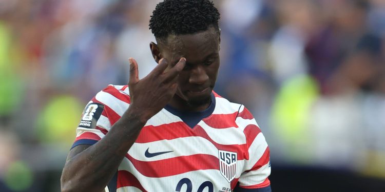 Absurd USA red card puts referee to shame at the World Cup