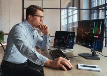 AAVE could reclaim $100 as focus shifts to rebuilding rsETH collateral